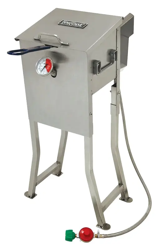 Bayou Classic 700-725 Deep Fryer – 2.5-Gallon Capacity With Cool-Touch Controls 1