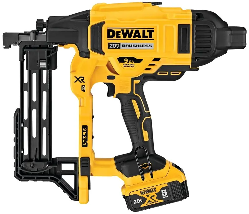 Dewalt Dcfs950P2 20V Fencing Stapler Kit – 3/8-Inch Crown, 1.5–2-Inch Legs, 35-Staple Magazine 1