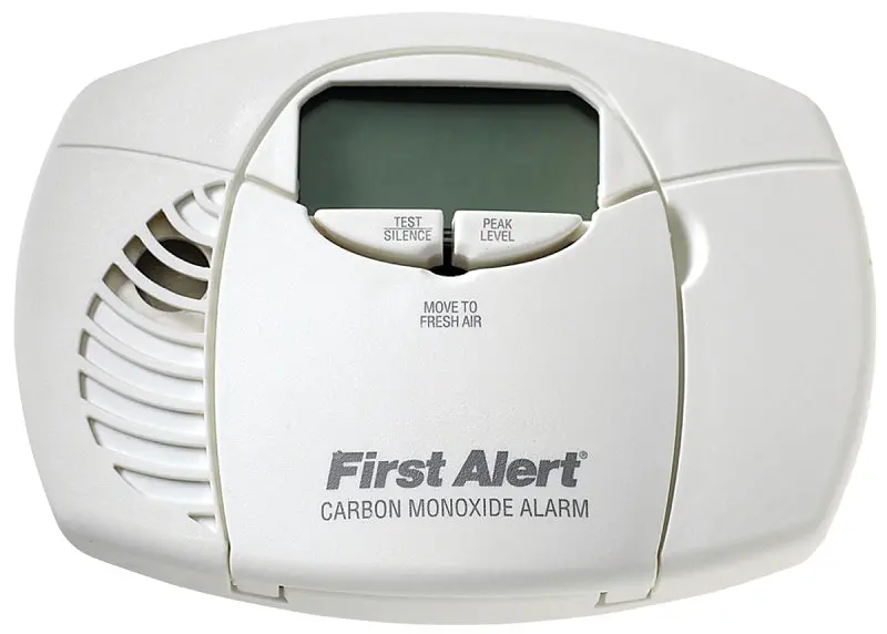 First Alert 1039727 Digital Carbon Monoxide Alarm – Electrochemical Sensor, 85 Db Audible Alert 1